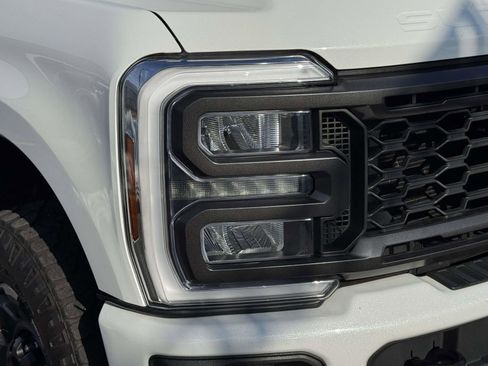 Used 2024 Ford F250 Lariat w/ Lariat Ultimate Package image 8