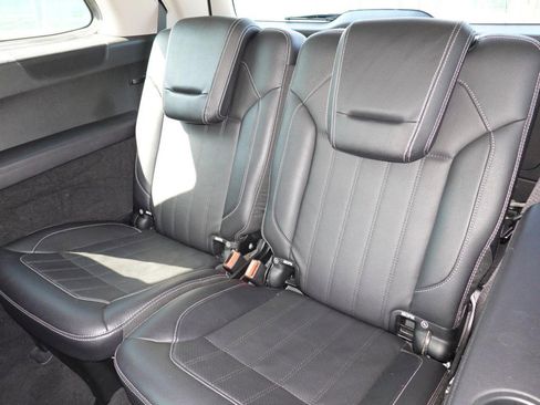 Used 2013 Mercedes-Benz GL 450 4MATIC image 21