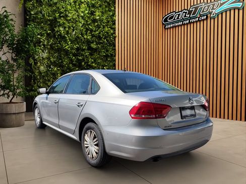 Used 2014 Volkswagen Passat 2.5 S FWD image 3