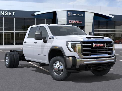 New 2026 GMC Sierra 3500 Pro w/ Convenience Package image 7