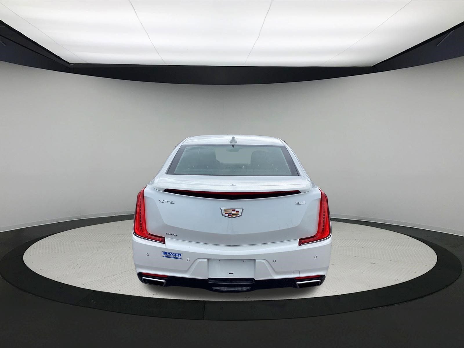 Used 2019 Cadillac XTS Premium Luxury AWD/4WD image 7