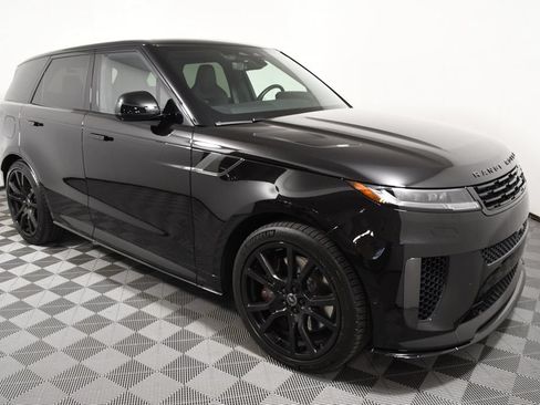 Used 2024 Land Rover Range Rover Sport AWD/4WD image 8