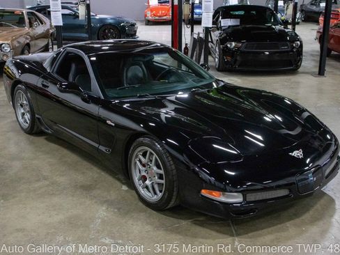 Used 2003 Chevrolet Corvette Z06 w/ Memory Package, 3 Drivers RWD image 9
