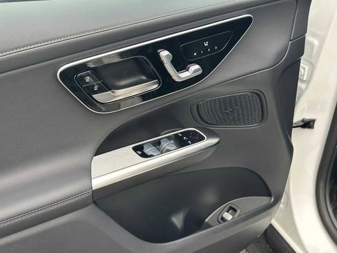 New 2025 Mercedes-Benz GLC 300 GLC 300 image 24