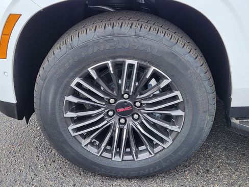 New 2026 GMC Yukon Elevation image 6