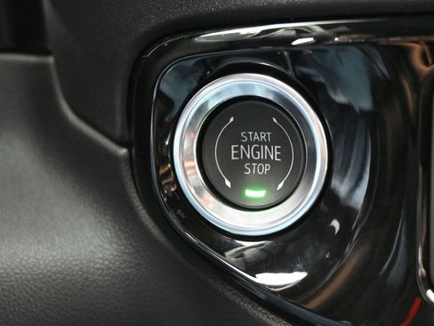 Used 2026 Chevrolet Silverado 1500 High Country w/ Technology Package image 35