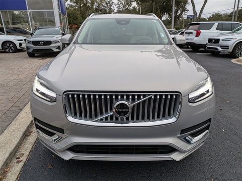 Certified 2025 Volvo XC90 B6 Ultra w/ Lounge Package image 8