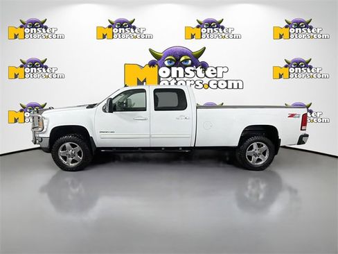 Used 2011 GMC Sierra 2500 SLT w/ SLT Convenience Package image 8