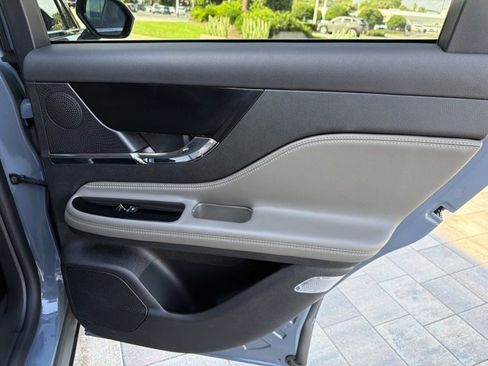 New 2026 Lincoln Corsair Premiere FWD image 20