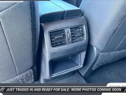 Used 2024 Nissan Rogue S AWD/4WD image 25