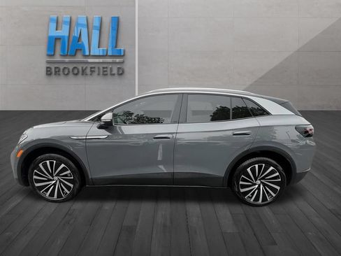 Certified 2023 Volkswagen ID.4 Pro S Plus AWD/4WD image 2