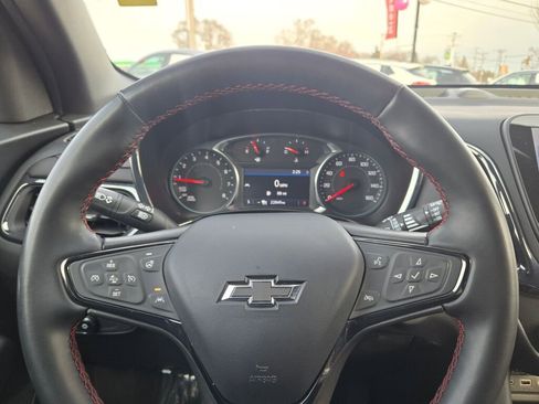 Used 2023 Chevrolet Equinox RS AWD/4WD image 30