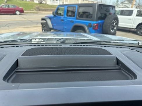 Certified 2022 Ford F150 XLT w/ Equipment Group 302A High image 23