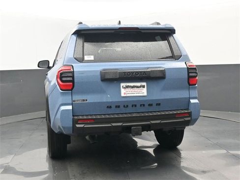 New 2025 Toyota 4Runner SR5 image 18