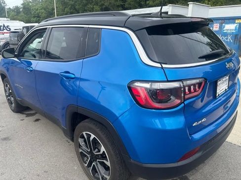 Certified 2022 Jeep Compass Limited w/ Sun and Sound Group AWD/4WD image 6