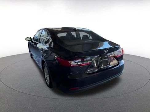 Used 2025 Toyota Camry LE image 13