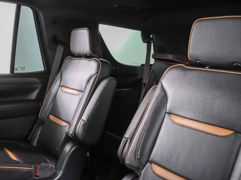 Used 2023 GMC Yukon AT4 w/ AT4 Premium Plus Package AWD/4WD image 28