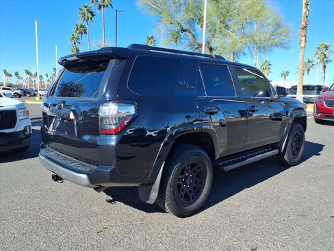Used 2024 Toyota 4Runner TRD Off-Road Premium image 5