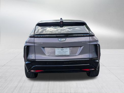 Used 2024 Cadillac Lyriq Luxury AWD/4WD image 4