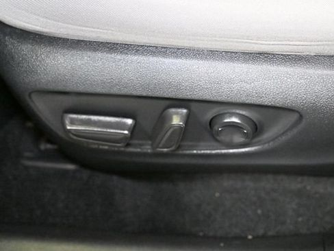 Used 2022 Toyota RAV4 XLE w/ Convenience Package AWD/4WD image 44