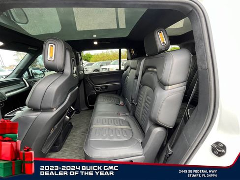 Used 2023 Rivian R1S Adventure image 12