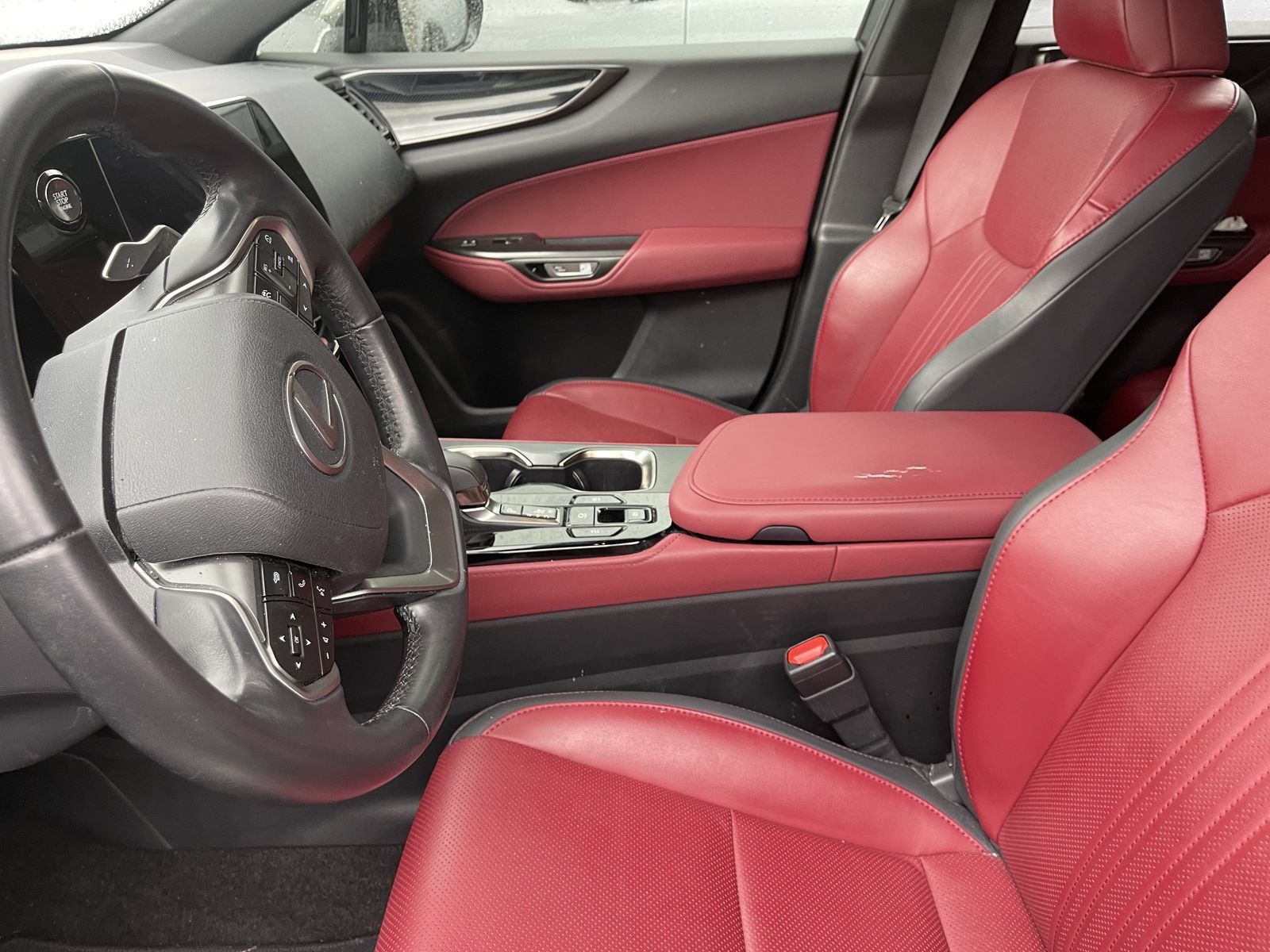 Used 2024 Lexus NX 250 FWD image 11