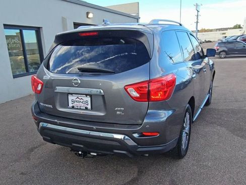 Used 2019 Nissan Pathfinder SL image 7