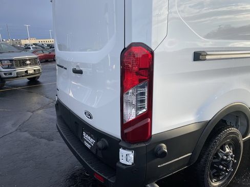 New 2026 Ford Transit 350 148 Medium Roof AWD image 38
