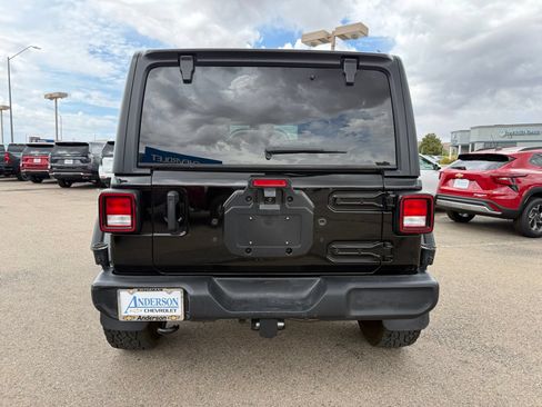 Used 2022 Jeep Wrangler Sport AWD/4WD image 7