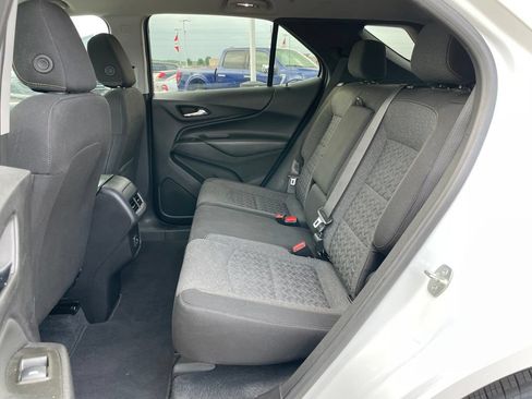Used 2024 Chevrolet Equinox LT AWD/4WD image 8