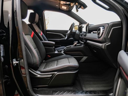 Used 2024 Chevrolet Colorado Z71 w/ Z71 Convenience Package 2 image 46