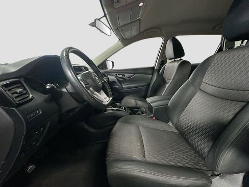 Used 2018 Nissan Rogue SV AWD/4WD image 21