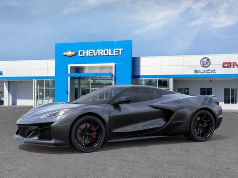 New 2027 Chevrolet Corvette Grand Sport w/ Z52 Sport Performance Package RWD image 2