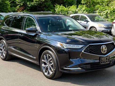 Used 2023 Acura MDX SH-AWD w/ Technology Package image 9