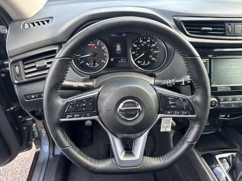 Used 2020 Nissan Rogue S w/ Special Edition Package FWD image 23