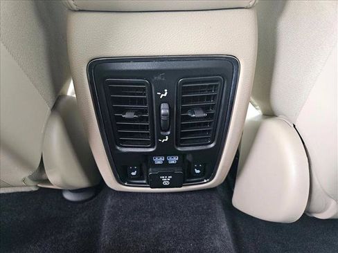 Used 2018 Jeep Grand Cherokee Limited RWD image 16