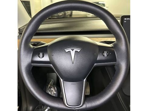 Used 2022 Tesla Model Y Performance AWD/4WD image 24