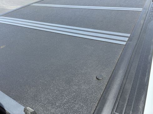 Used 2023 Chevrolet Silverado 1500 ZR2 image 14