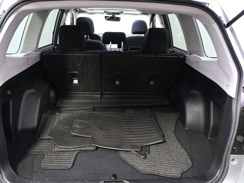 Used 2017 Subaru Forester 2.5i Premium w/ Popular Package #2A AWD/4WD image 19