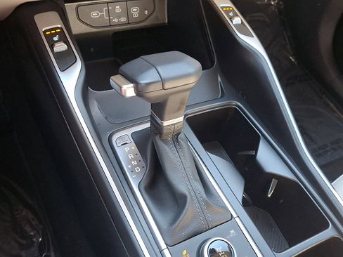 Certified 2025 Kia Sorento S AWD/4WD image 13