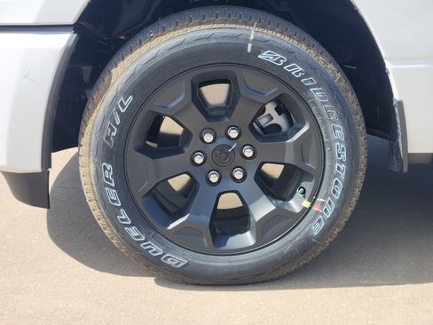 New 2026 RAM 1500 Express image 9