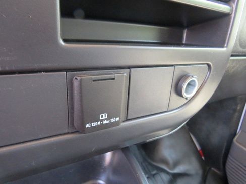 Used 2015 GMC Savana 2500 RWD image 20