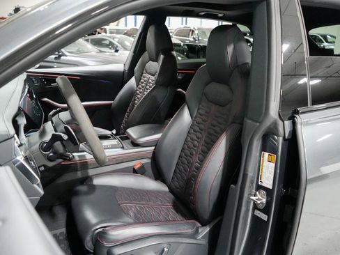Used 2022 Audi RS Q8 4.0T image 10
