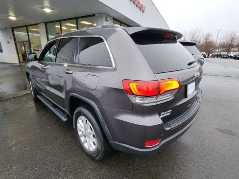 Used 2021 Jeep Grand Cherokee Laredo image 6