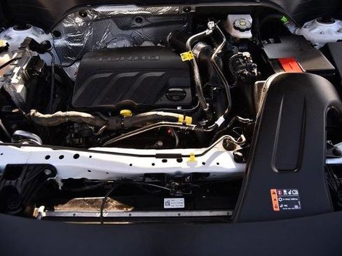 Used 2025 Chevrolet Trax LT w/ LT Convenience Package image 22