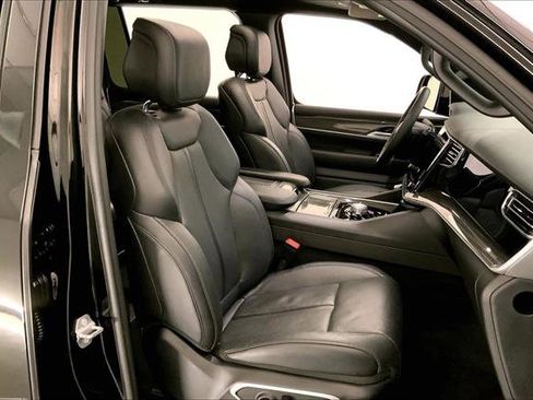 Used 2022 Jeep Wagoneer Series II w/ Premium Group I image 6