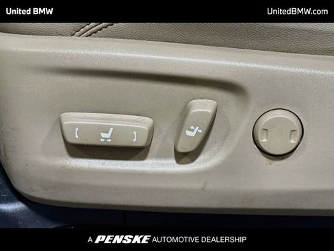Used 2020 Toyota 4Runner SR5 Premium w/ Moonroof Package RWD image 4