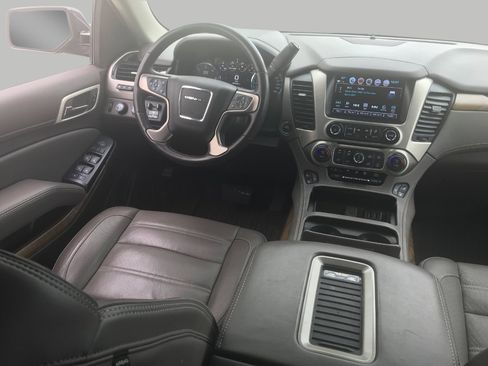 Used 2020 GMC Yukon XL Denali w/ Open Road Package image 5