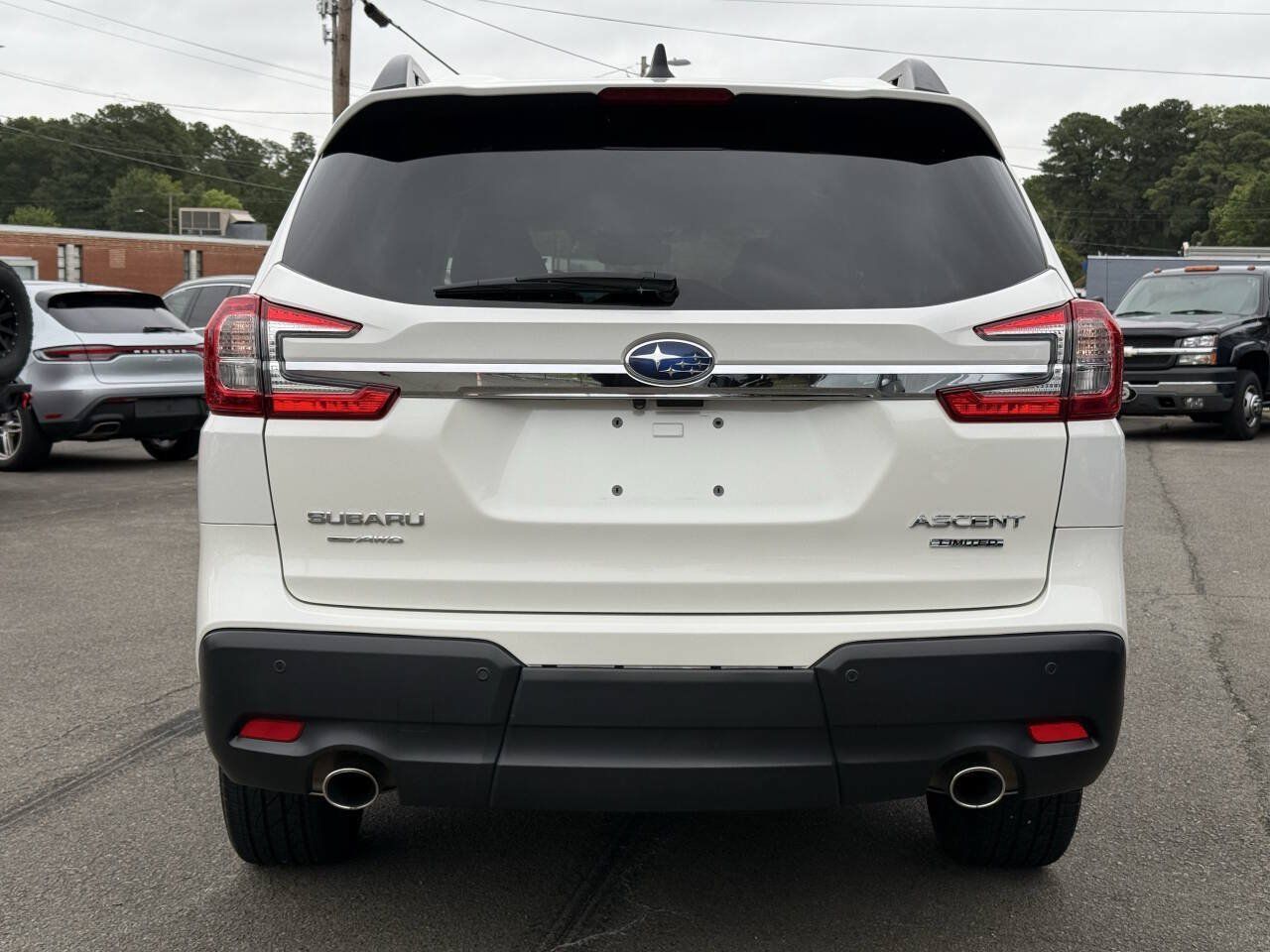 Used 2023 Subaru Ascent Limited AWD/4WD image 7