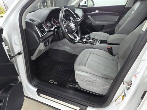 Used 2021 Audi Q5 2.0T Premium w/ Convenience Package image 21